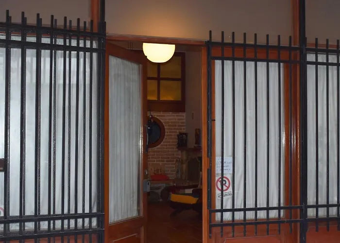 Loft Art Gallery, Chania, Crete Lägenhet